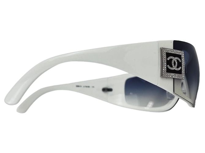 Gafas de sol Chanel 4117-B Blancas Azules Blanco - vista 2