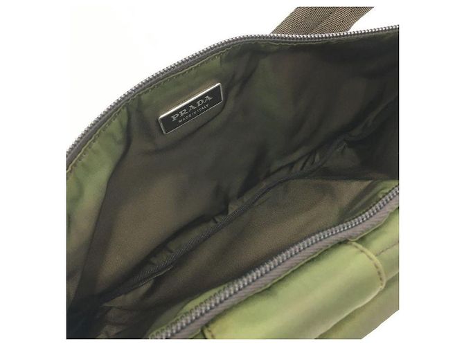Clutch Prada in Nylon Khaki Verde Scuro Cachi - vista 6