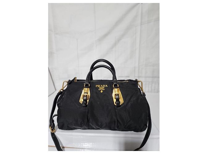 Prada umwandelbare Satchel-Tasche aus schwarzem Tessuto - Ansicht 12