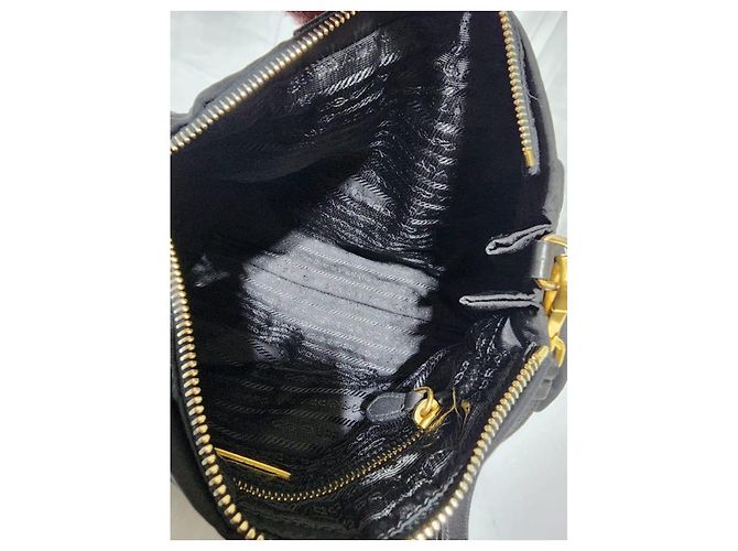 Prada umwandelbare Satchel-Tasche aus schwarzem Tessuto - Ansicht 15