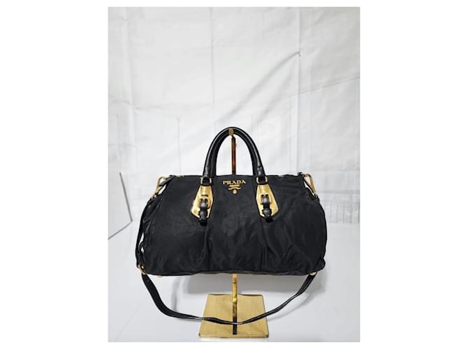 Prada umwandelbare Satchel-Tasche aus schwarzem Tessuto - Ansicht 2