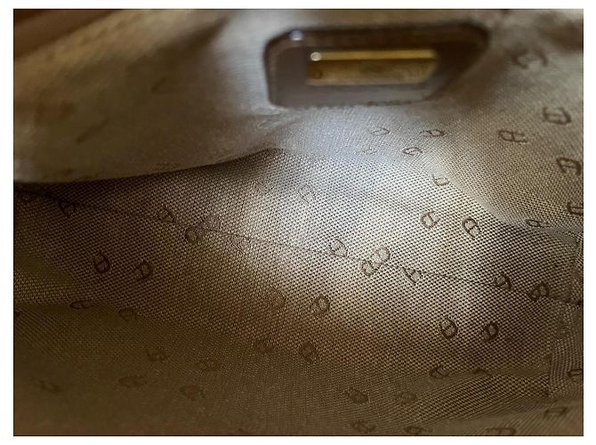 Borsa a spalla Etienne Aigner in pelle beige - vista 7