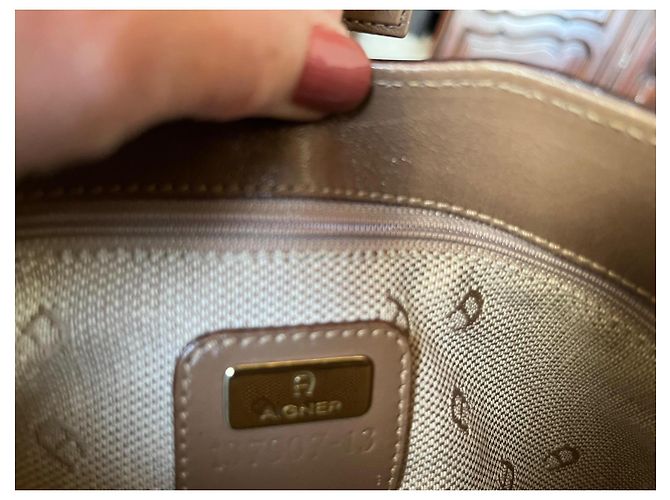 Borsa a spalla Etienne Aigner in pelle beige - vista 8