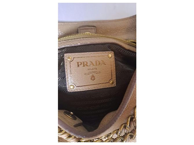 Borsa hobo Prada Cervo Lux in pelle beige dorato - vista 15