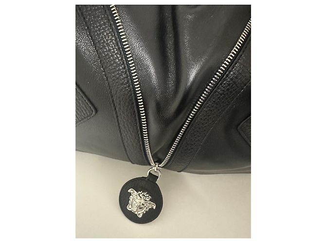 Borsa a spalla Hobo Repeat di Versace Nero - vista 7