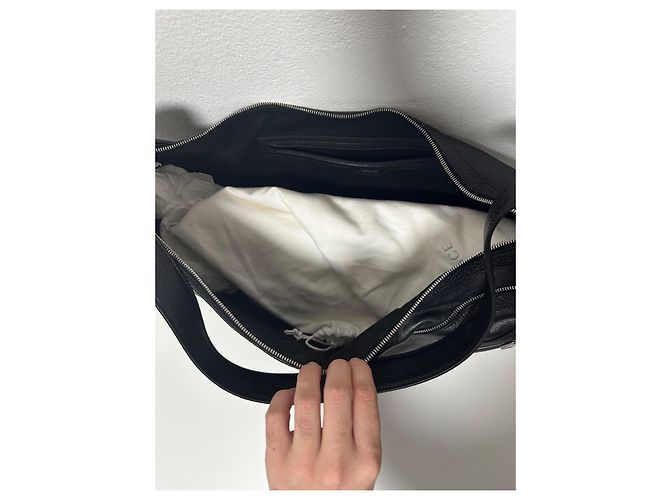 Borsa a spalla Hobo Repeat di Versace Nero - vista 8