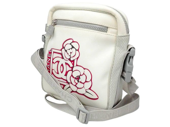 Borsa da viaggio Chanel Sport bianca e rossa in nylon Bianco Rosso - vista 2