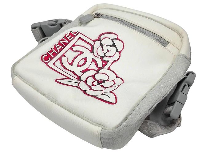 Borsa da viaggio Chanel Sport bianca e rossa in nylon Bianco Rosso - vista 4