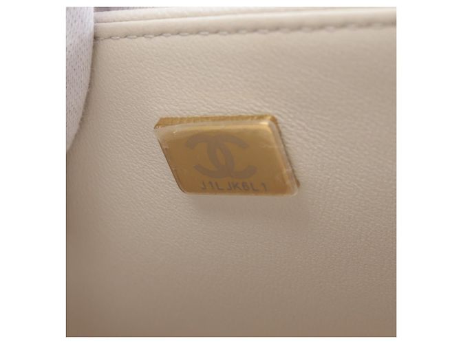Chanel Boy Leather Shoulder Bag White - view 5