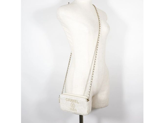 Borsa a spalla Chanel Deauville Chain Bianco - vista 17