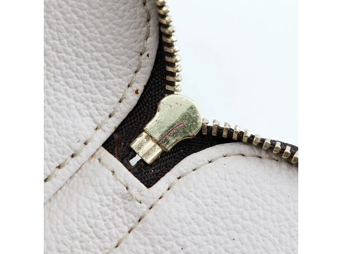 Pouch Truth Brush PM Louis Vuitton Marrone - vista 10