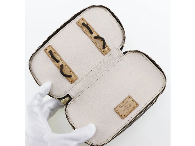 Pouch Truth Brush PM Louis Vuitton Marrone - vista 5
