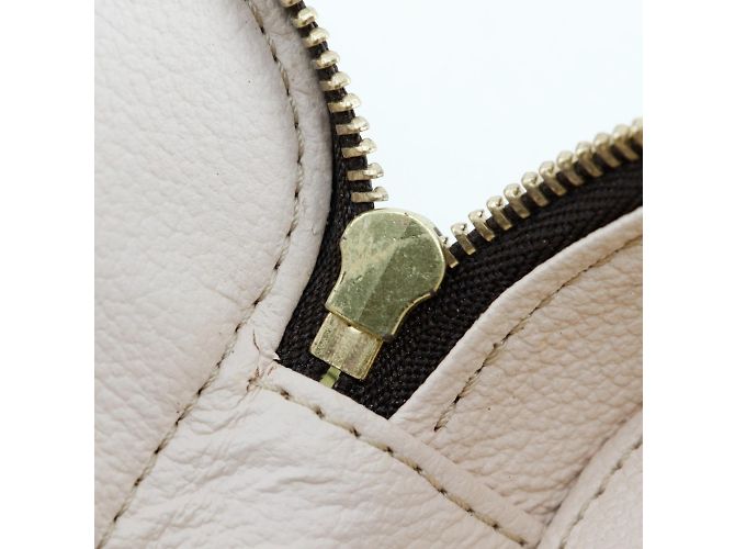 Pouch Truth Brush PM Louis Vuitton Marrone - vista 9