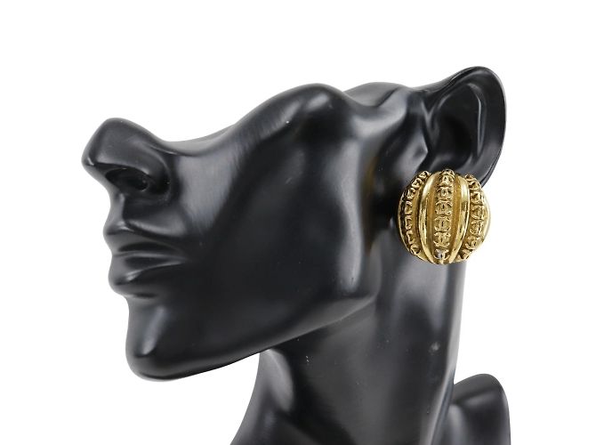 Orecchini a clip placcati in oro Chanel Coco Mark D'oro - vista 2
