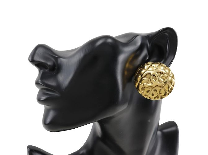 Pendientes de clip chapados en oro Chanel Coco Mark - vista 2