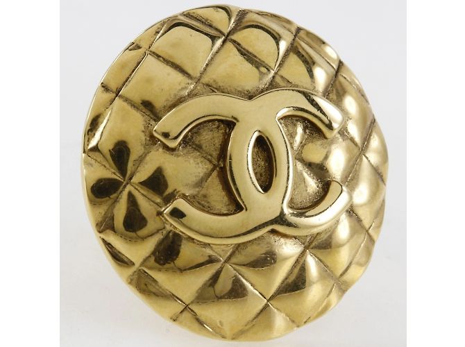 Pendientes de clip chapados en oro Chanel Coco Mark - vista 5