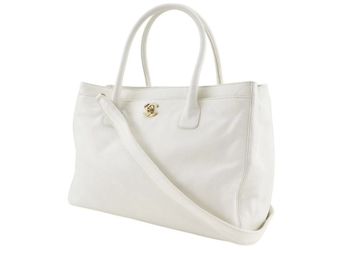 Borsa Executive Chanel in Pelle Caviar Bianca Bianco - vista 2