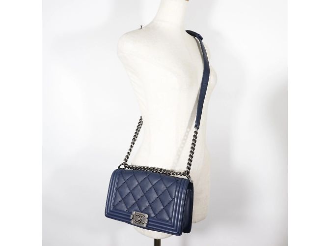 Borsa a Spalla Chanel Boy Blu navy - vista 12