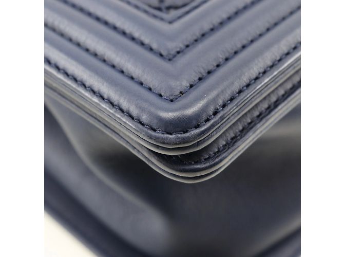 Borsa a Spalla Chanel Boy Blu navy - vista 4