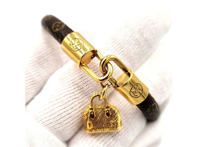 Bracciale charm Louis Vuitton Alma M6220 Marrone Monogramma - vista 5