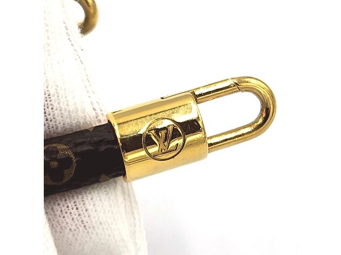 Bracciale charm Louis Vuitton Alma M6220 Marrone Monogramma - vista 6