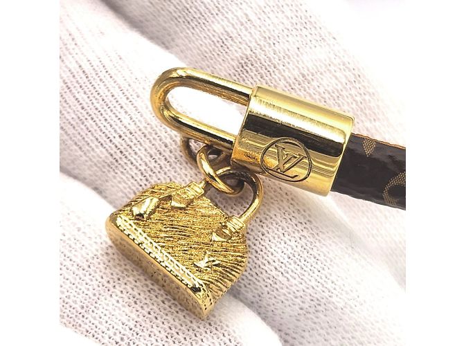 Bracciale charm Louis Vuitton Alma M6220 Marrone Monogramma - vista 7
