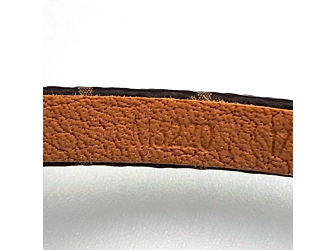 Bracciale charm Louis Vuitton Alma M6220 Marrone Monogramma - vista 9