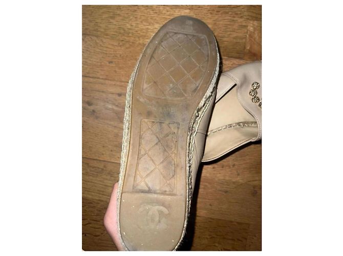 Cambon Espadrilhas Chanel de couro bege logo CC Camélia - vista 6
