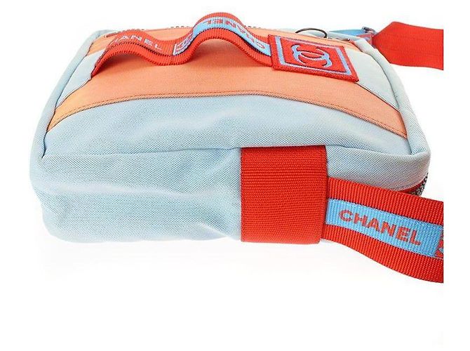 Borsa da viaggio Chanel Sport blu e arancione in poliestere - vista 4