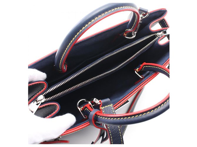 Borsa Tote Twist di Louis Vuitton Rosso Blu Blu navy - vista 4