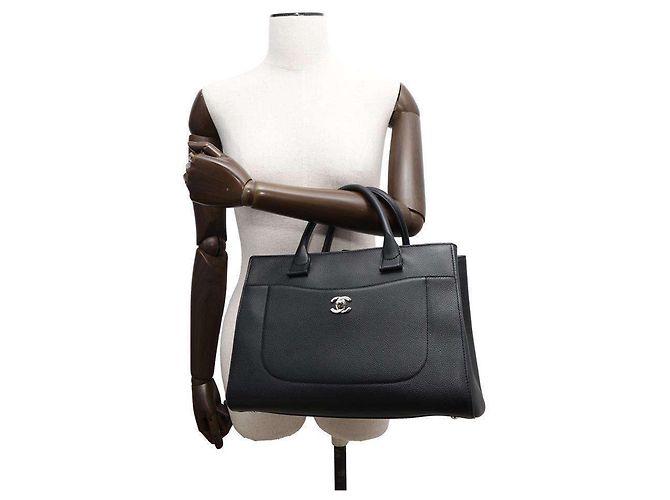 Borsa Tote Neo Executive di Chanel Nero - vista 5