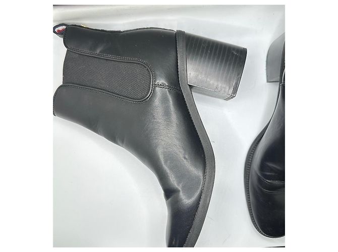 Tommy Hilfiger BH-Größe 8M Schwarz - Ansicht 4