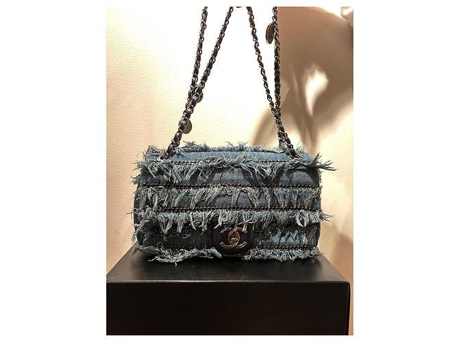 Collezione Crociera 2015 di Chanel Timeless a Dubai Blu chiaro - vista 4