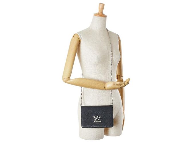 Borsa a tracolla in pelle Twist Louis Vuitton M68560 Nero - vista 8