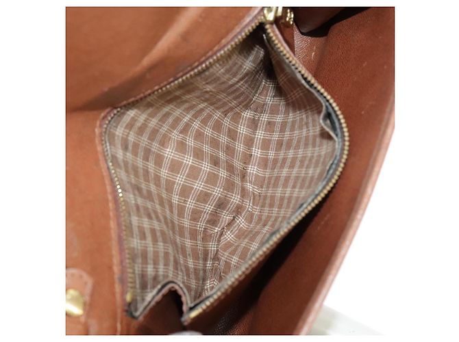 LOUIS VUITTON Monogram Bordeaux 24 Bolsa de Hombro M51798 LV Auth 101107 Monograma - vista 11
