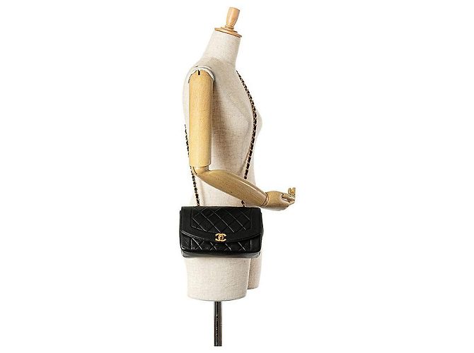 Chanel Matelasse Diana22 Leather Shoulder Bag Black - view 8