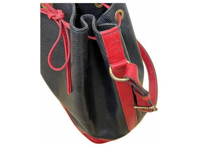 Louis Vuitton Epi Noe Bicolor Shoulder Bag M44017 Red - view 4