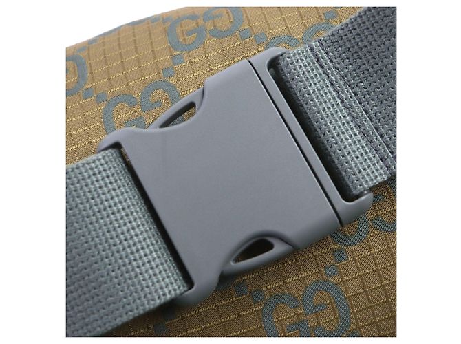 Belt bag in pelle e nylon ripstop GG di Gucci Verde - vista 10