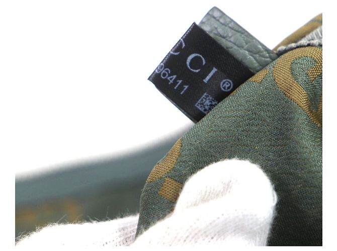 Belt bag in pelle e nylon ripstop GG di Gucci Verde - vista 15