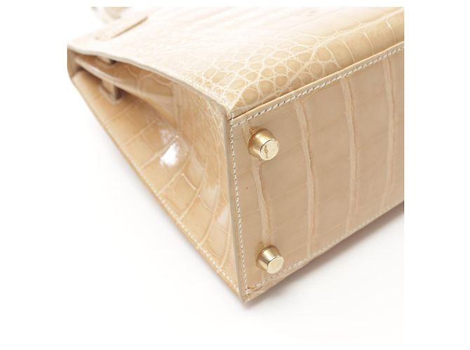 Sac à main Hermès Kelly 25 en alligator beige - vue 7