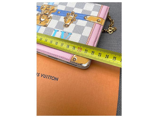Louis Vuitton Pochette Summer Trunks Damier Azur Beige - vista 14