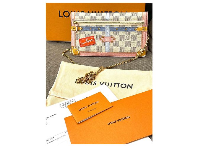 Louis Vuitton Pochette Summer Trunks Damier Azur Beige - vista 4
