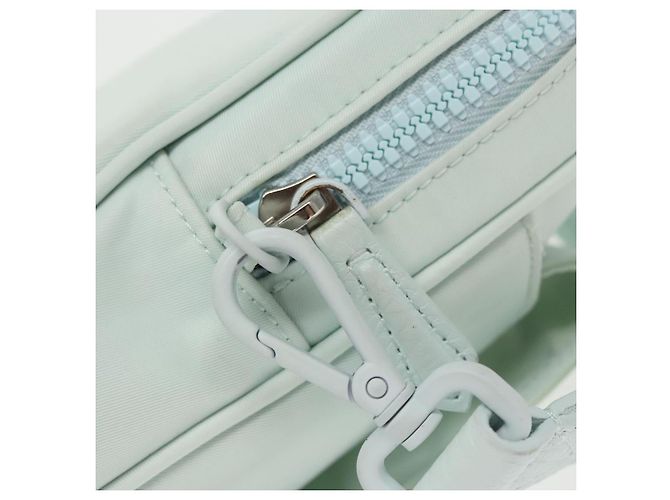FENDI Schultertasche aus Nylon Hellblau Silber Authentisch bs19694 - Ansicht 19