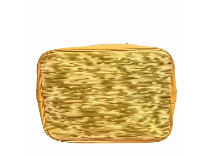 Borsa a spalla Louis Vuitton Epi Noe M44009 Giallo - vista 3