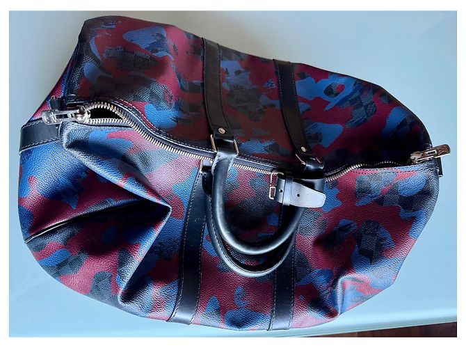 Abbesses Louis Vuitton Keepall 45 camouflage Damier Rosso Multicolore Blu scuro - vista 2
