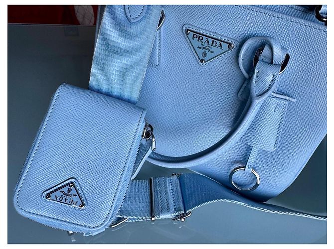 Prada Handtasche aus Leder Hellblau - Ansicht 4