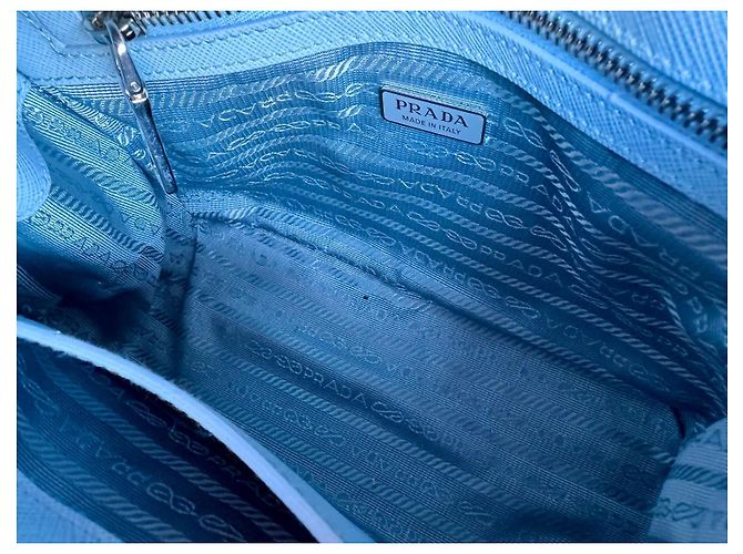 Prada Handtasche aus Leder Hellblau - Ansicht 6
