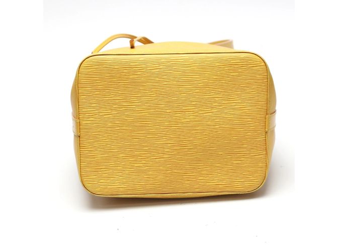 Noe Borsa a Spalla Petit Noé Epi Louis Vuitton Giallo - vista 5