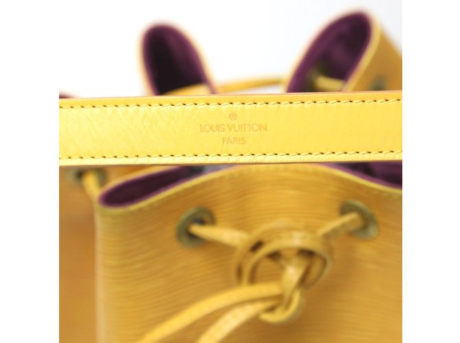 Noe Borsa a Spalla Petit Noé Epi Louis Vuitton Giallo - vista 7