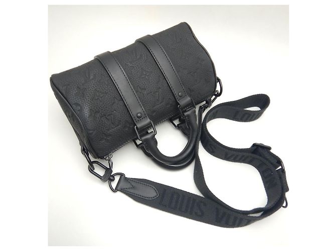 Louis Vuitton Monogram Taurillon Keepall Bandouliere 25 Bag Black - view 3